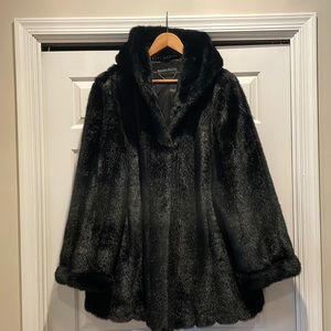 Pamela McCoy Elegant Black Teddy Jacket